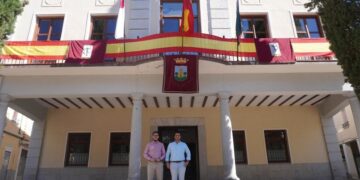 07/05/2026
					Festejos
					
					Torrijos se viste de gala para celebrar sus tradicionales Fiestas en honor al Santísimo Cristo de la Sangre
					TORRIJOS SE VISTE DE GALA PARA CELEBRAR SUS TRADICIONALES FIESTAS EN HONOR AL SANTÍSIMO CRISTO DE LA SANGRE   Del 15 al 20 de mayo, Torrijos  …